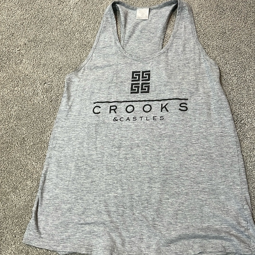(20) Crooks tank top